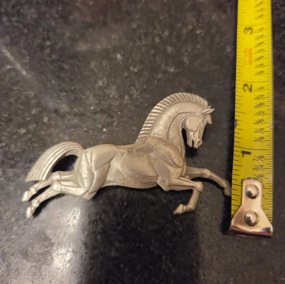 Horse Brooch - Picture 2 of 5